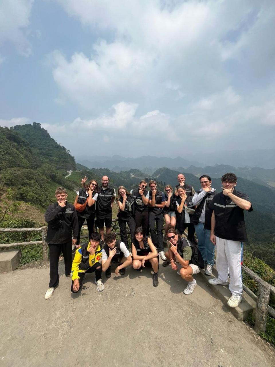 Quiri Hostel Ha Giang Lang Lap Екстер'єр фото